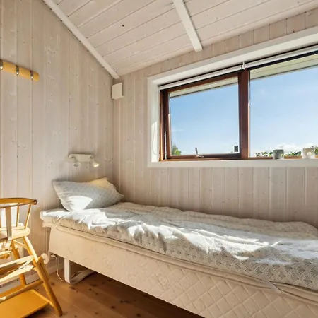 Well-equipped Summer House Near Skovmose Nedre Lysabild