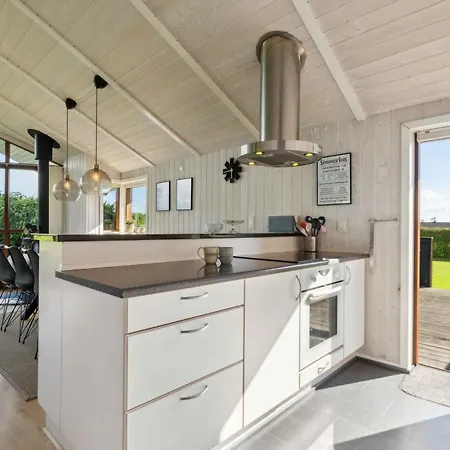 Well-equipped Summer House Near Skovmose Nedre Lysabild