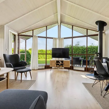 度假居 Well-equipped Summer House Near Skovmose *