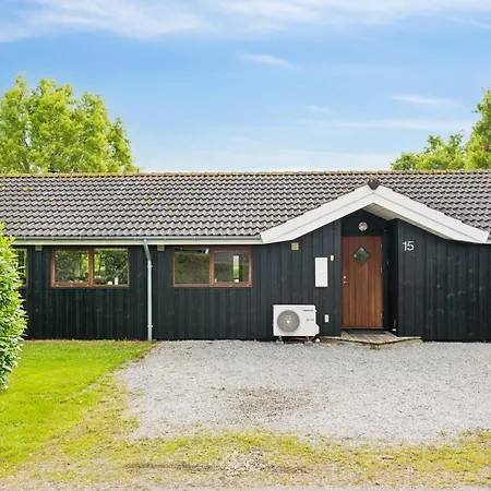 Well-equipped Summer House Near Skovmose Nedre Lysabild